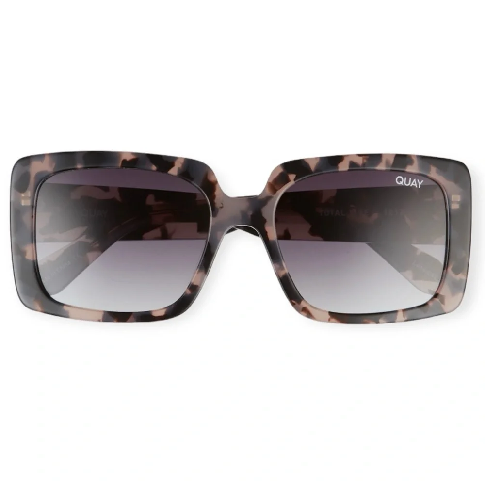 QUAY Total Vibe Sunglasses Milky Tortoise Frame Smoke Gradient Lens Square NWT